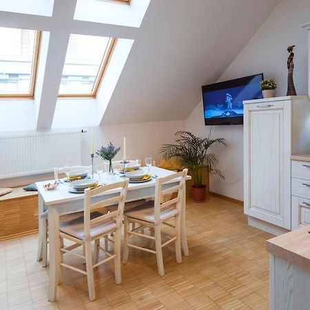 Modern Apartment Charvatova プラハ エクステリア 写真