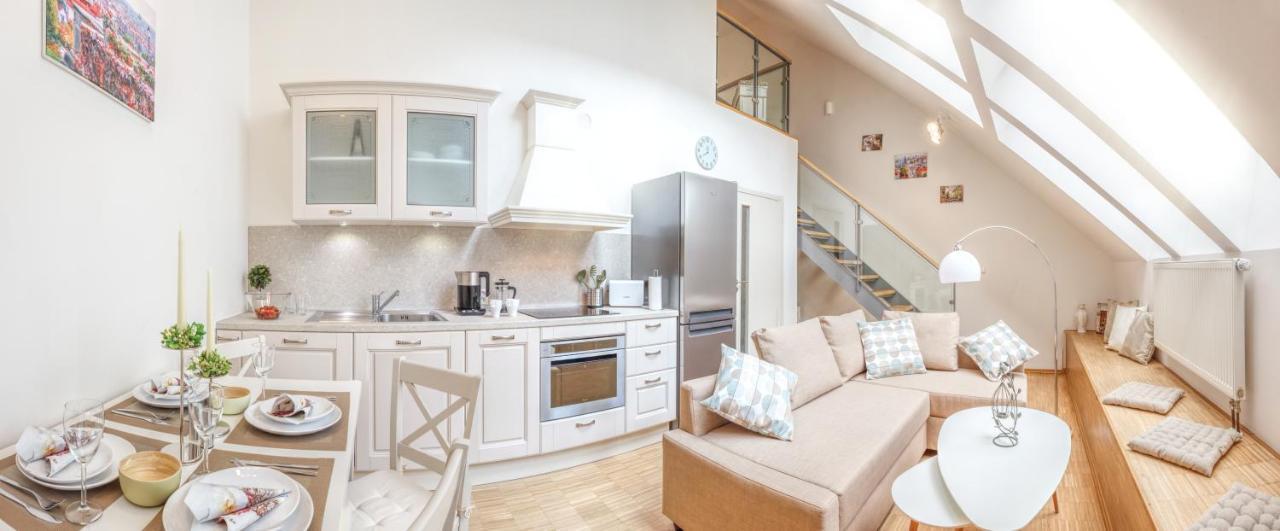 Modern Apartment Charvatova プラハ エクステリア 写真