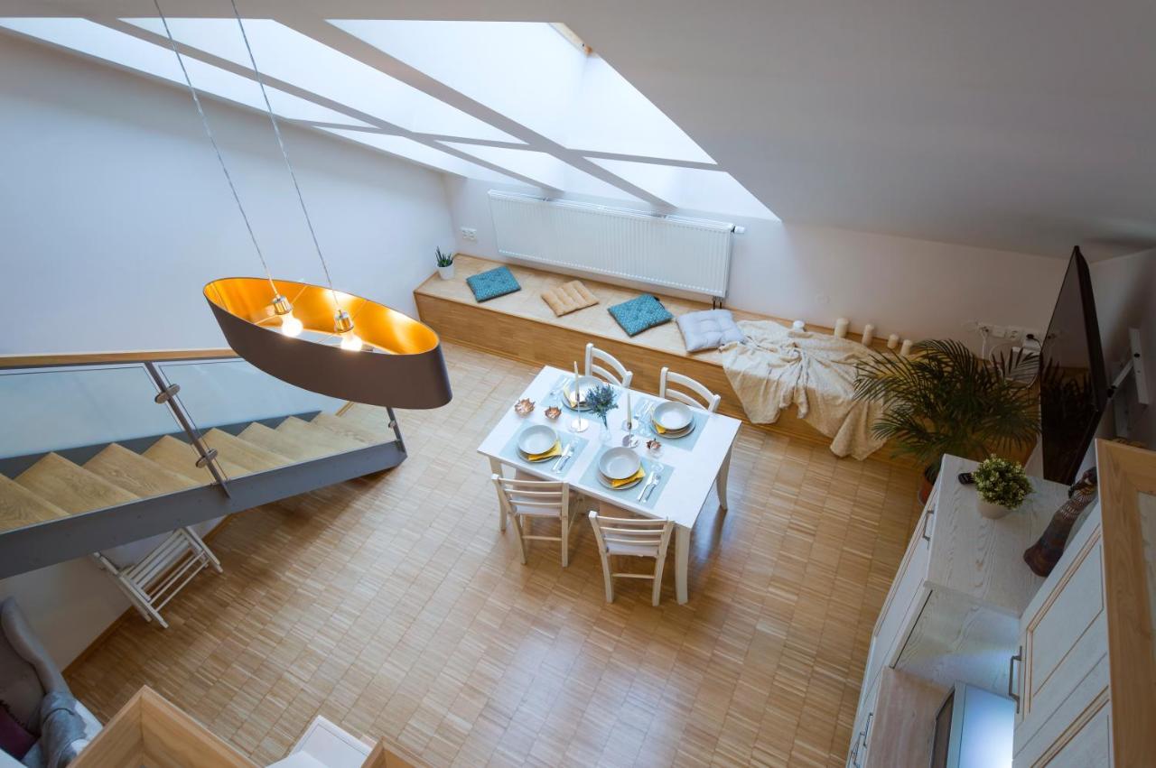 Modern Apartment Charvatova プラハ エクステリア 写真