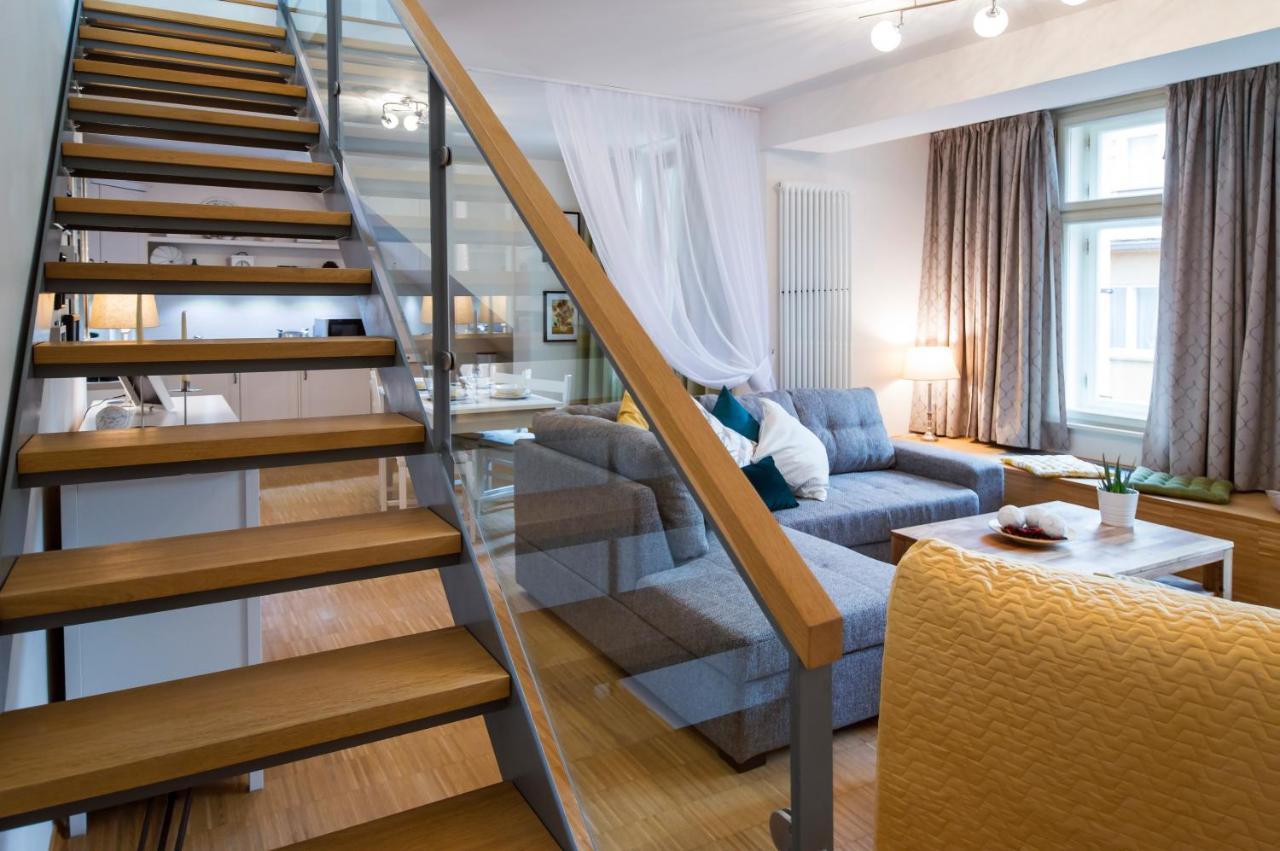 Modern Apartment Charvatova プラハ エクステリア 写真