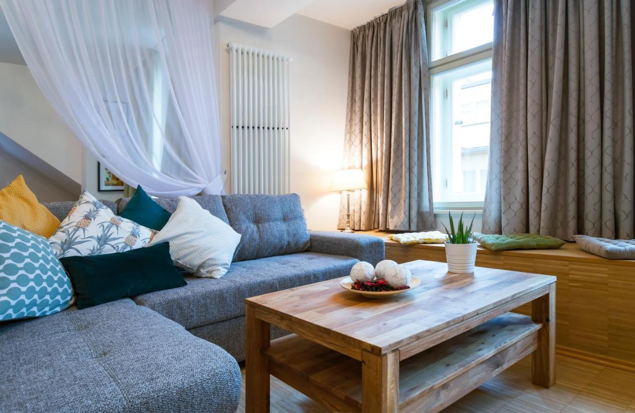 Modern Apartment Charvatova プラハ エクステリア 写真