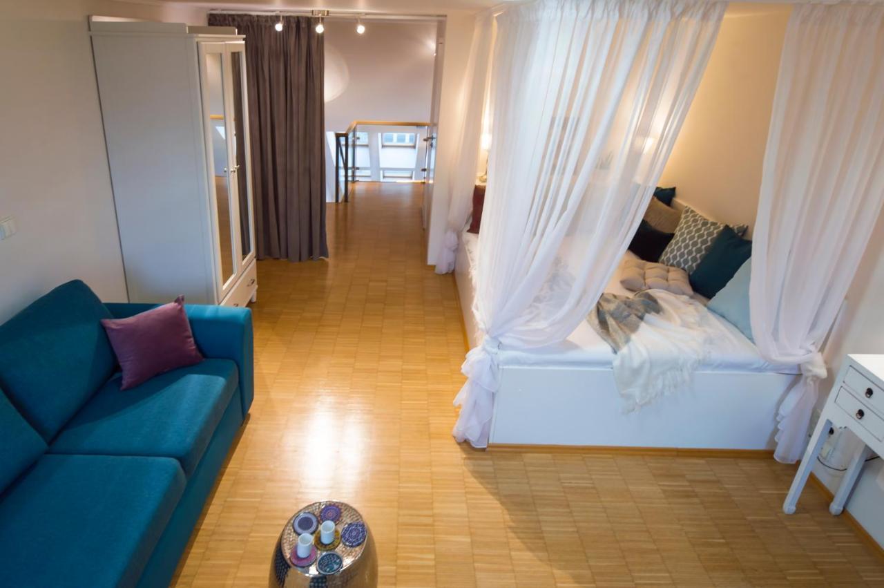 Modern Apartment Charvatova プラハ エクステリア 写真