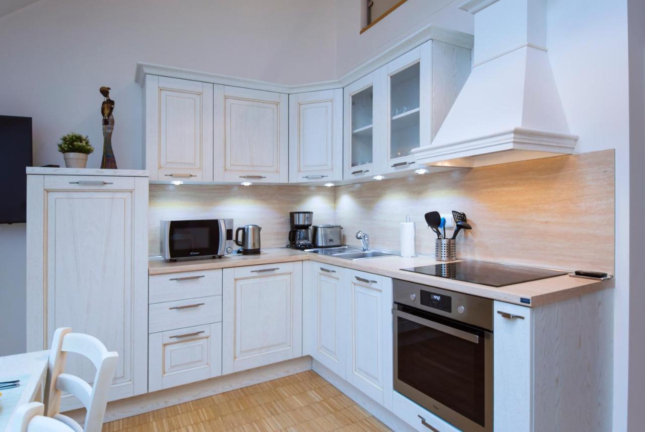 Modern Apartment Charvatova プラハ エクステリア 写真